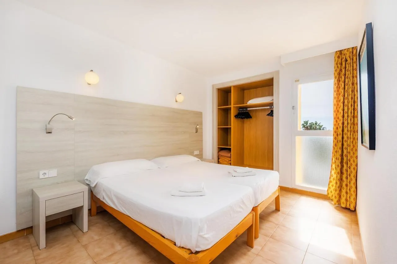 Holiday home Apto Con Terraza 303 Cala Millor